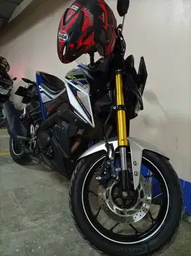 Yamaha Xabre Biru Silver