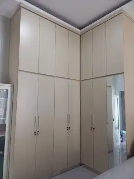 Menerima pesanan lemari custom