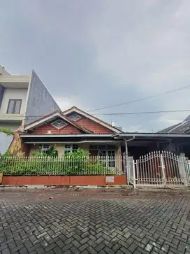 Rumah hitung tanah Nirwana eksekutif dekat MERR