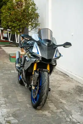 Collector Item : Yamaha R1m Fullspek HEDON