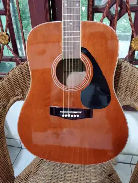 Gitar Yamaha f310 jumbo