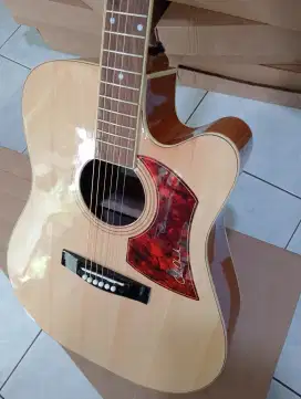 Gitar  Cole Clark jumbo tanbes baru