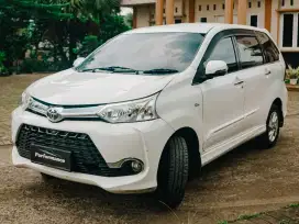 Toyota Avanza Veloz 1.3 AT Matic 2015 - Putih