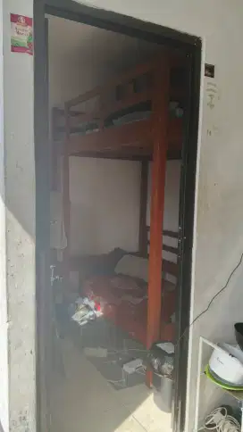 Rangka tempat tidur tingkat
