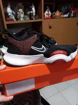 NIKE SUPERREP ORIGINAL SIZE 42