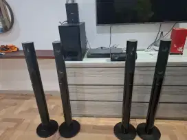 Home theater Samsung 3D Blue ray HT-J 5550 WT