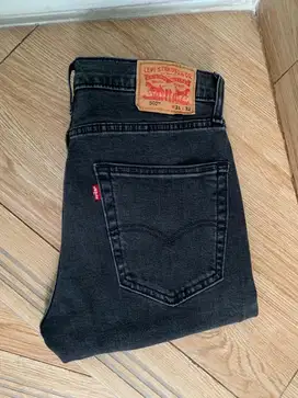 Levis 502 size 31