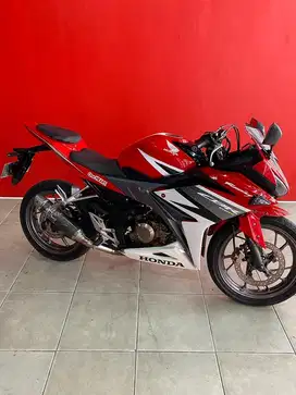 HONDA CBR 150R 2017