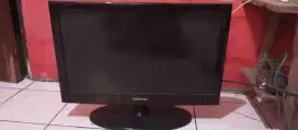 TV Samsung LCD 26 inch LA26D400