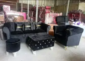 Sofa bahan beludru