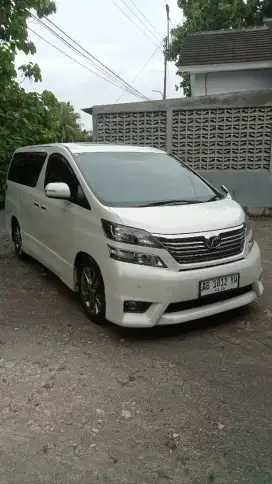 Toyota Vellfire tipe Z 2011 full ori km 91rb