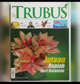 Empat buah majalah trubus type 1