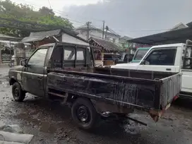 Isuzu Panther pick up solar