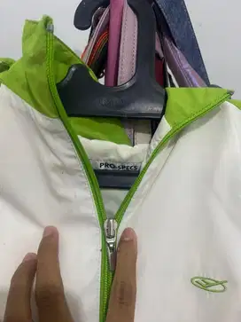 Jaket parasut keren