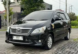 Toyota innova Grand V 2.5 diesel AT 2012