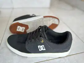 Sepatu sneakers DC Original