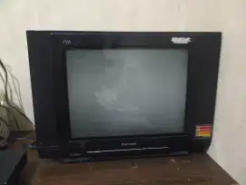 Tv Polytron Slim 21 in