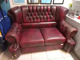 sofa jaguar merah