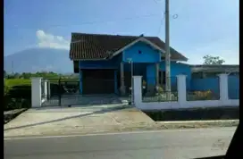 Rumah strategis pinggir jln raya provinsi