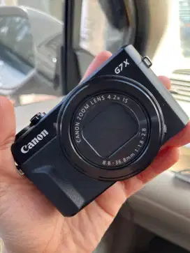 CANON G7X mark ii like new