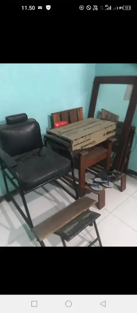 Bangku duduk+Kaca pangkas rambut