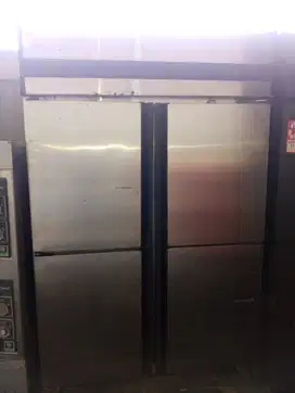 FREEZER 4 PINTU STAINLESS