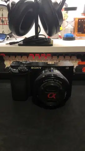 Sony A6100 Kit 16-50mm (SHUTTER COUNT 2212)
