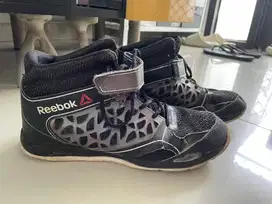 Preloved Sepatu reebok basket ori