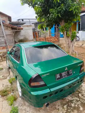 Mitsubishi Lancer 2000 Bensin