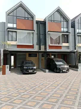 Rumah 2 Lantai Hook Mewah Siap Huni