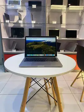 MacBook Pro 2018 CTO 13-inch Grey Core i7 16/512GB Mulus No Dent
