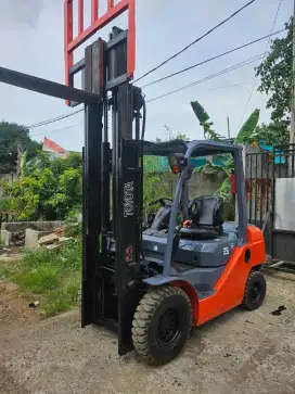 Forklift 2,5 ton 3lift