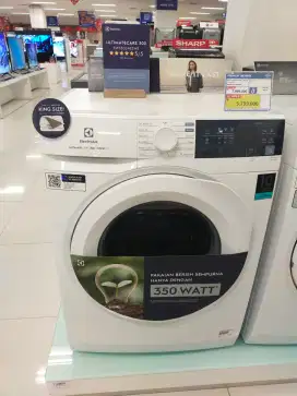 ELECTROLUX WM FRONT LOADING 8KG BUNGA 0% BEBAS 1-2 KALI CICILAN