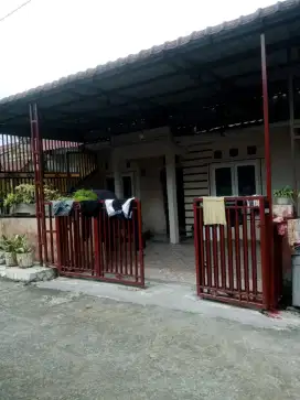 Dijual 4 rumah di perumahan Griya Mencirim Indah