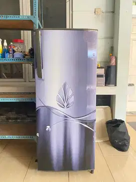 Freezer merk LG 6 rak