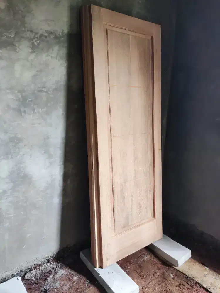Kusen + pintu minimalis Meranti Samarinda