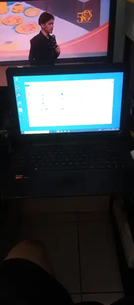 laptop Asus x455ya AMD a8 7410 ram 8gb ssd128gb