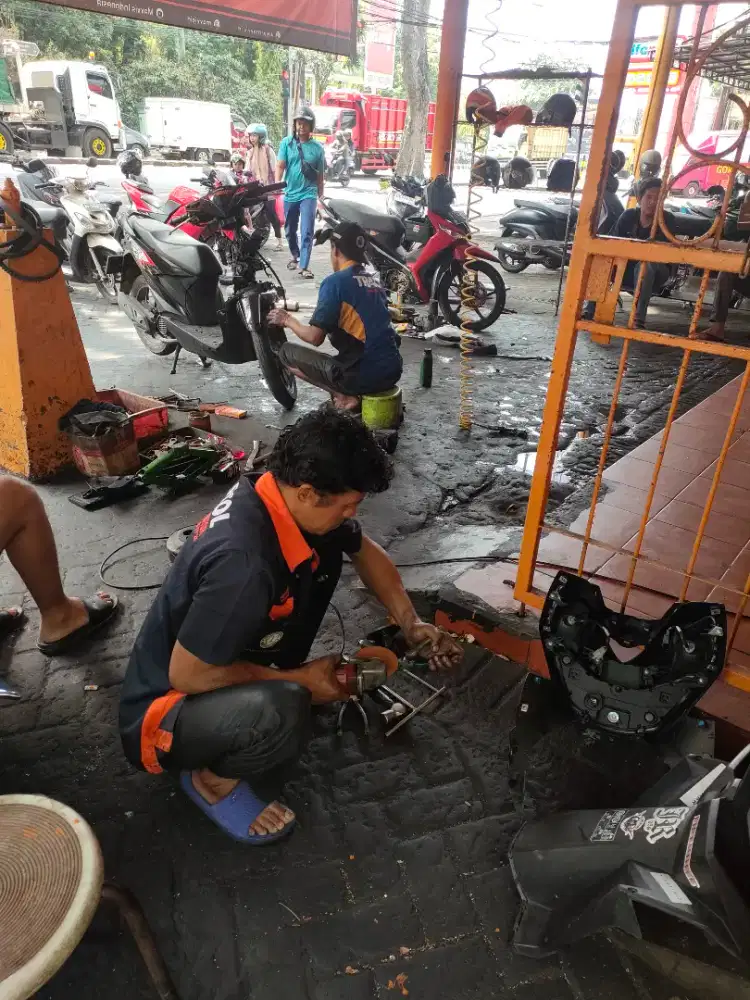 Lowongan kerja untuk Mekanik Sepeda Motor