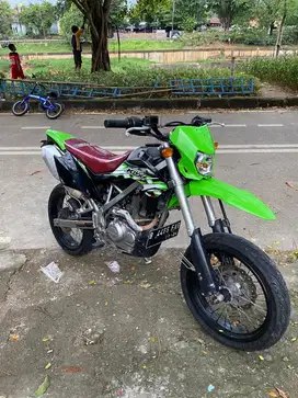 KAWASAKI KLX 150 BF 2019 SUPERMOTO