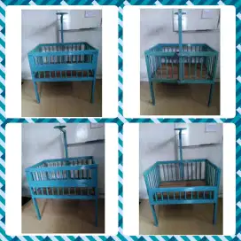BOX BAYI KAYU JATI ANTIK LAWASAN