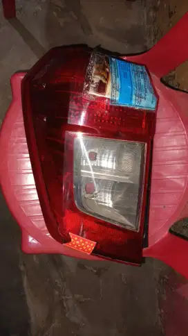 Lampu stop kiri sigra calya