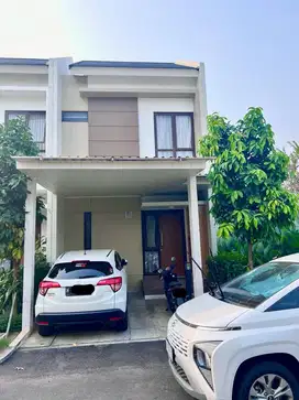 Dijual rumah 2 Lt Hook Semi furnished Di cluster olive Summarecon beka