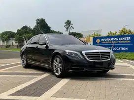 MERCEDES BENZ S-CLASS S400 2015 HITAM AT !! BERGARANSI !!