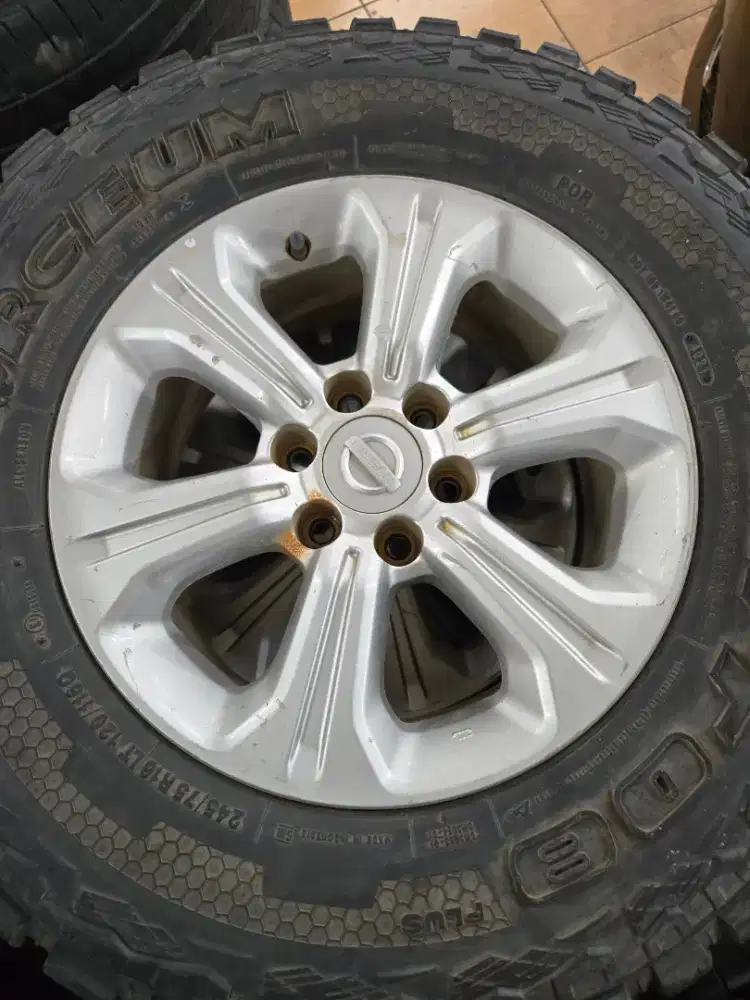 Velg r16 pcd 6x114.3 navara np300