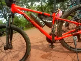 Jual cepat MTB Polygon cascade 3 second rasa baru