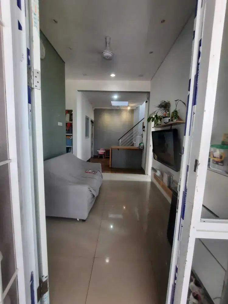 Dijual rumah murah 1,5lantai di Cluster Mutiara Gading City Bekasi
