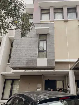 Rumah Kost Furnished 3 Lantai Siap Operasional di Allogio, Summarecon