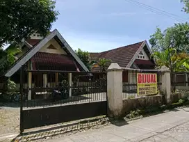 DIJUAL BU TANAH BONUS RUMAH DI RINGROAD UTARA DEKAT UGM YOGYAKARTA