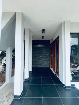 Dijual cepat rumah hitung tanah di Bintaro Sektor 7