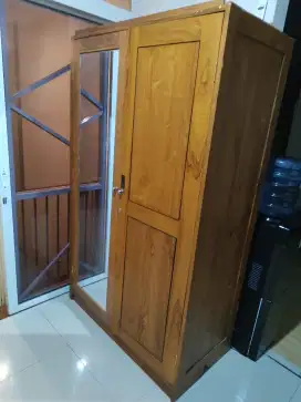 Lemari Kayu jati bekas